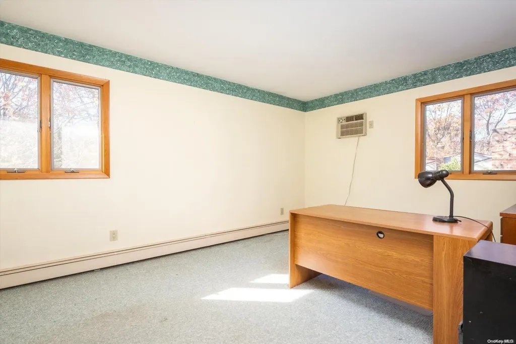 40 Valleywood Road Commack NY 11725