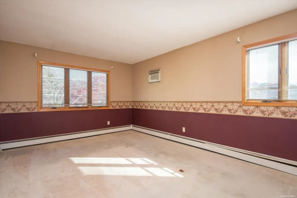 40 Valleywood Road Commack NY 11725