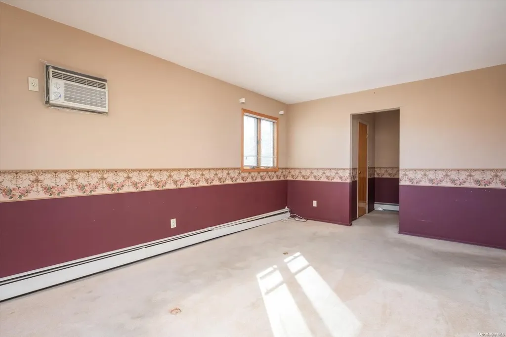 40 Valleywood Road Commack NY 11725