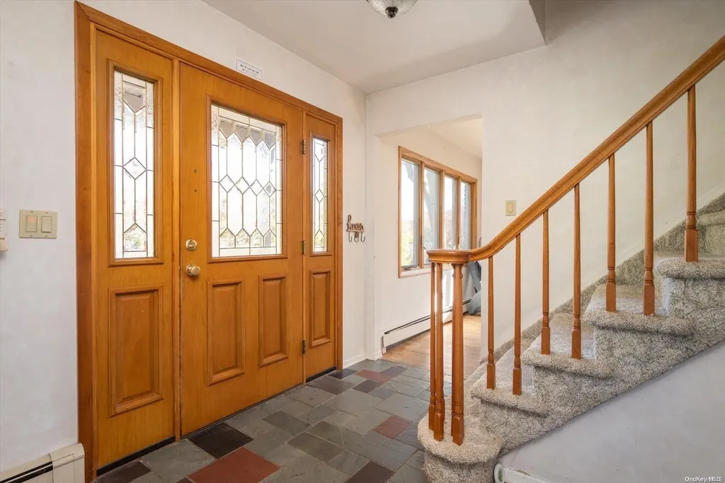 40 Valleywood Road Commack NY 11725