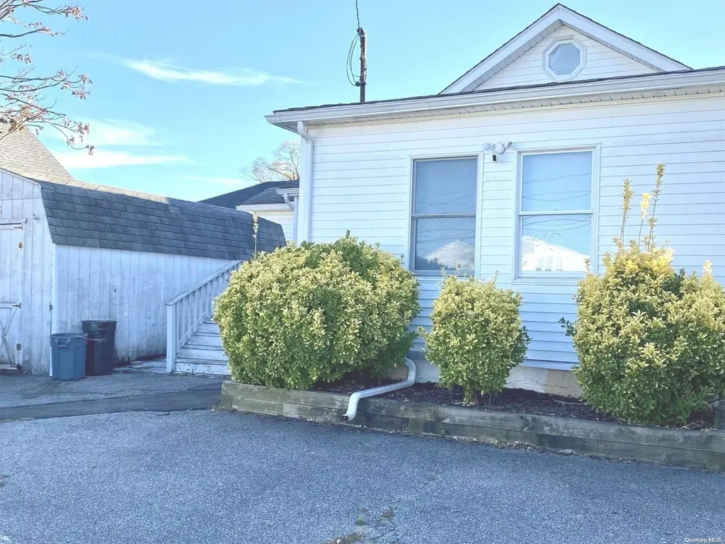 115 Barbara Road Bellmore NY 11710