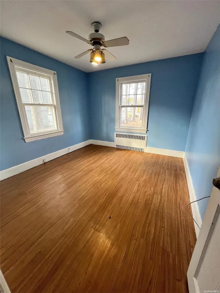 352 Howells Road Bay Shore NY 11706