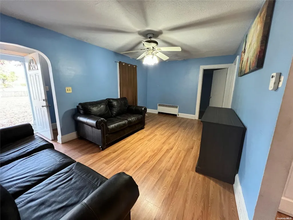 352 Howells Road Bay Shore NY 11706