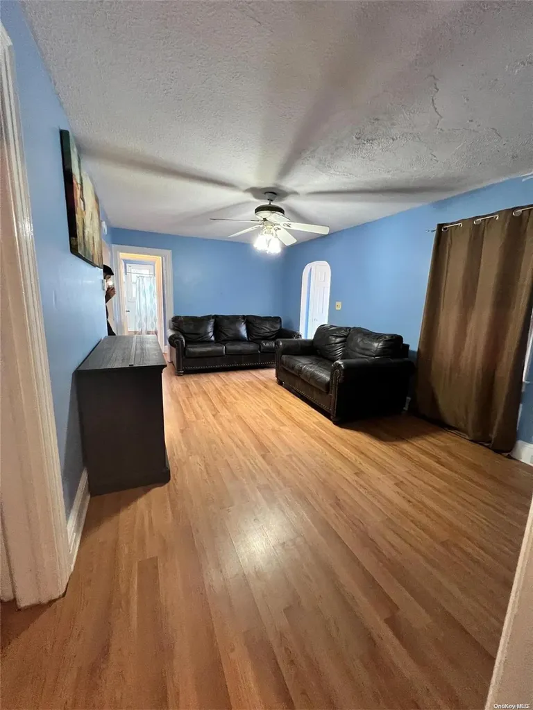 352 Howells Road Bay Shore NY 11706