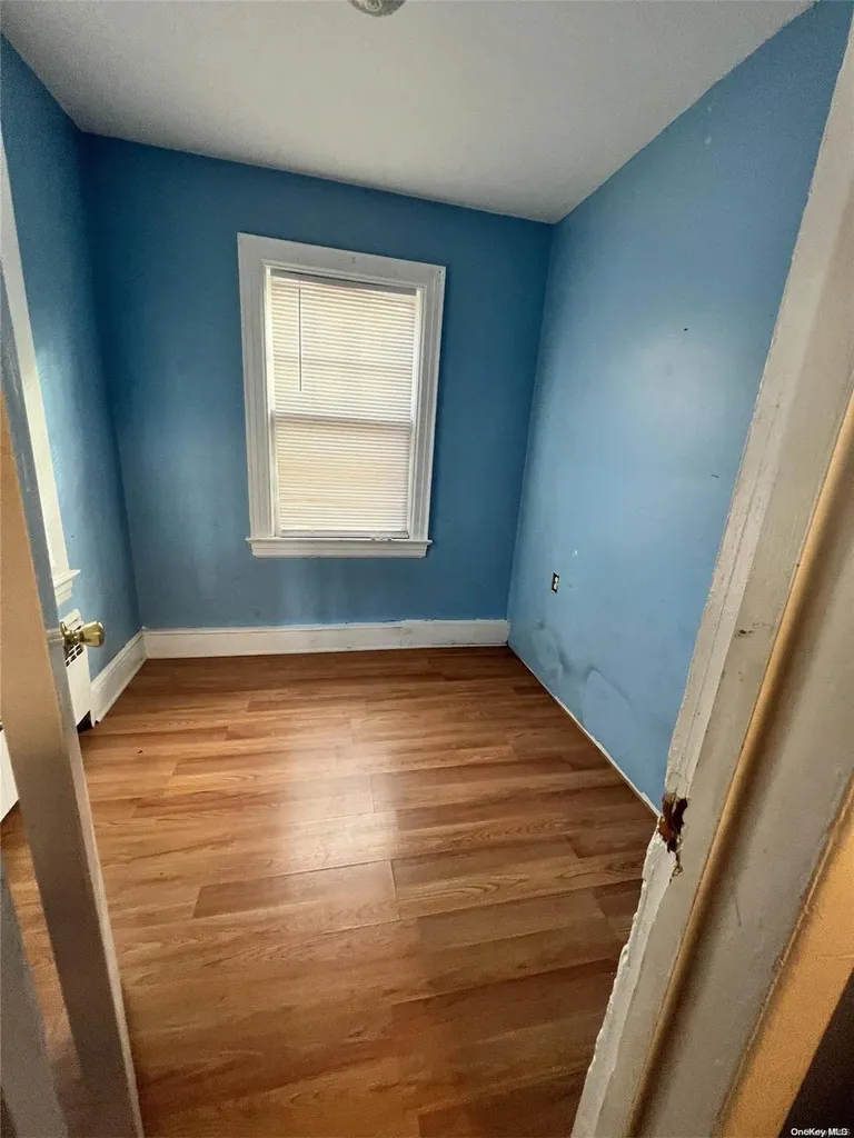 352 Howells Road Bay Shore NY 11706