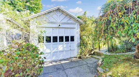 670 James Street Pelham NY 10803
