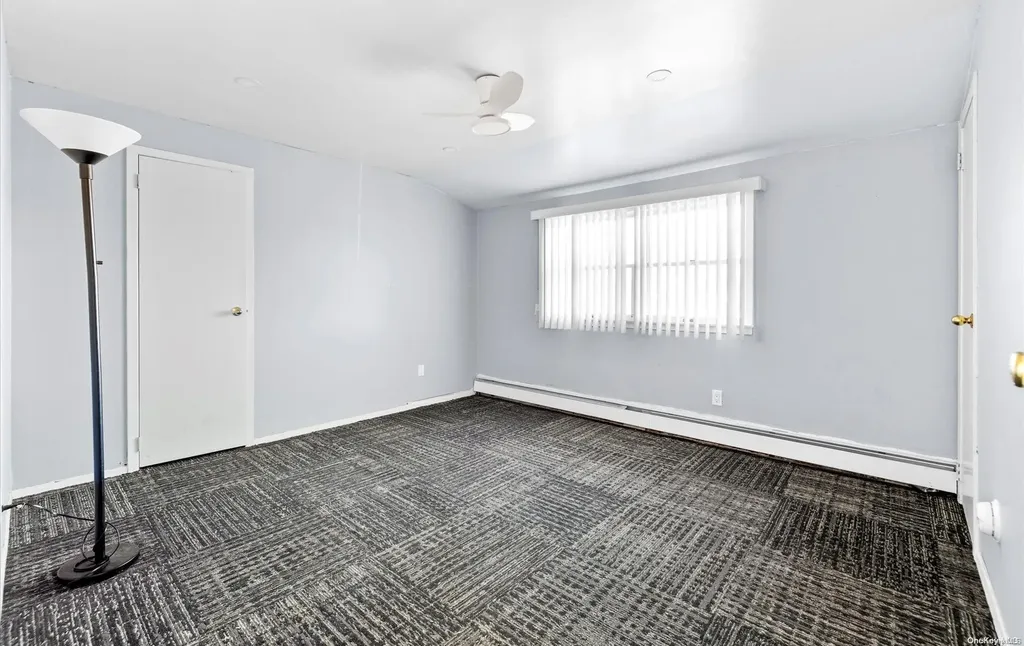 53 Arlyn Drive E Massapequa NY 11758