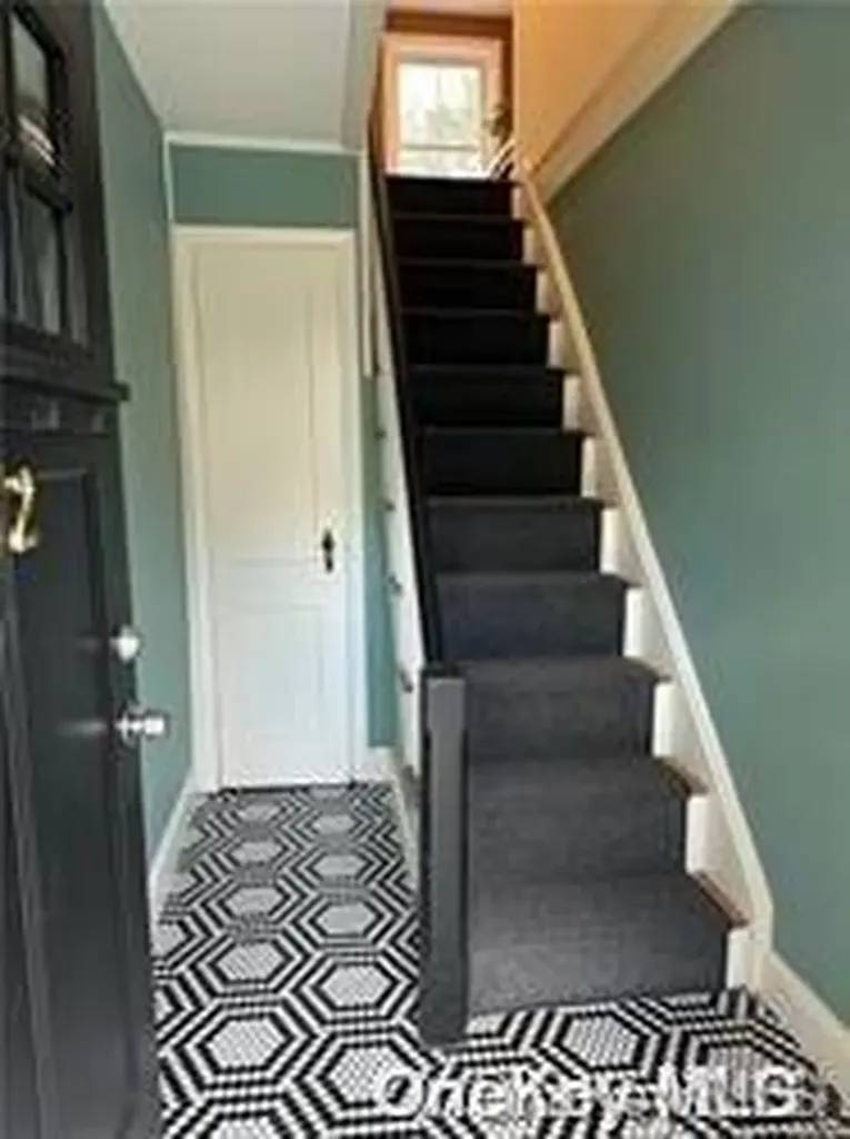 39 Pearl Street Patchogue NY 11772