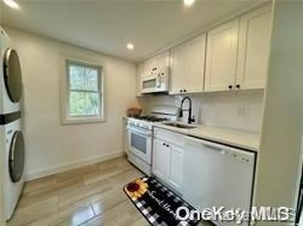 39 Pearl Street Patchogue NY 11772