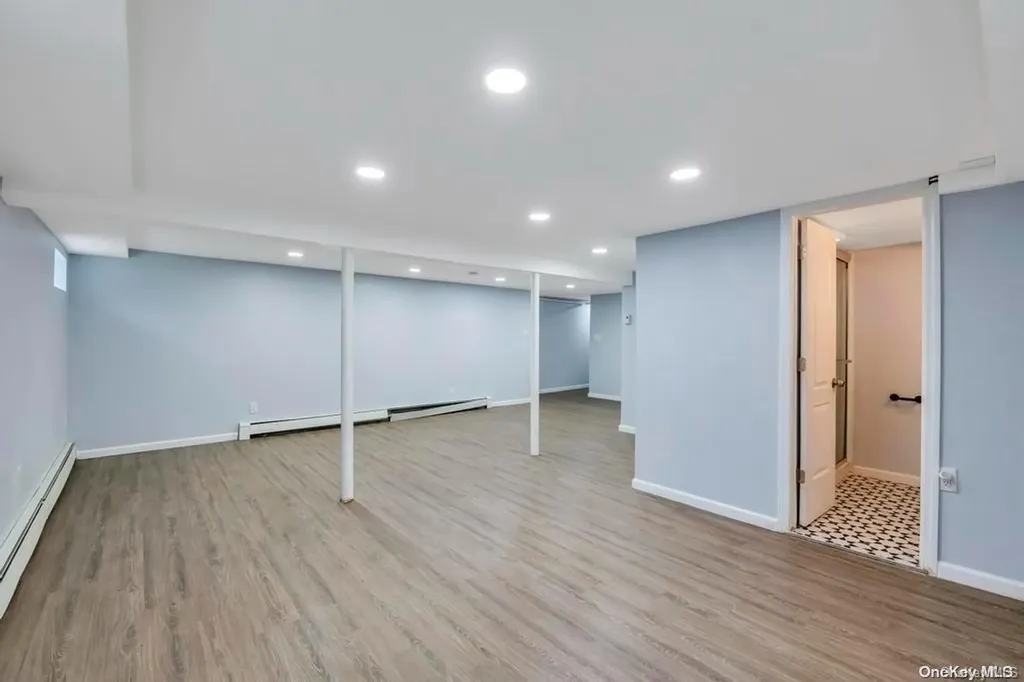 39 Lincoln Road Plainview NY 11803