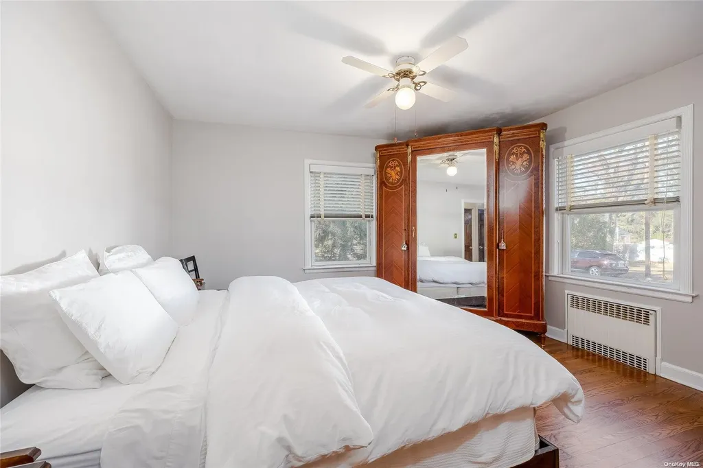 3 Severin Place Huntington NY 11743