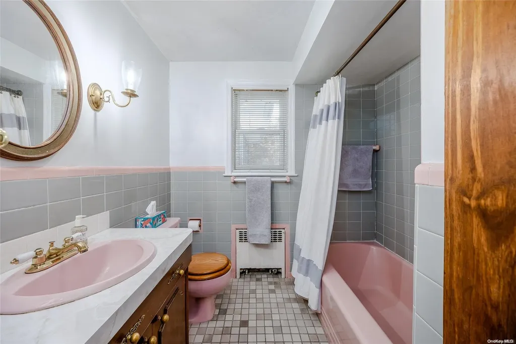 3 Severin Place Huntington NY 11743