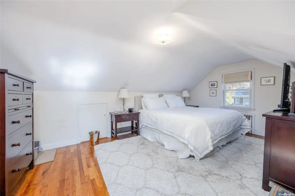 3 Severin Place Huntington NY 11743