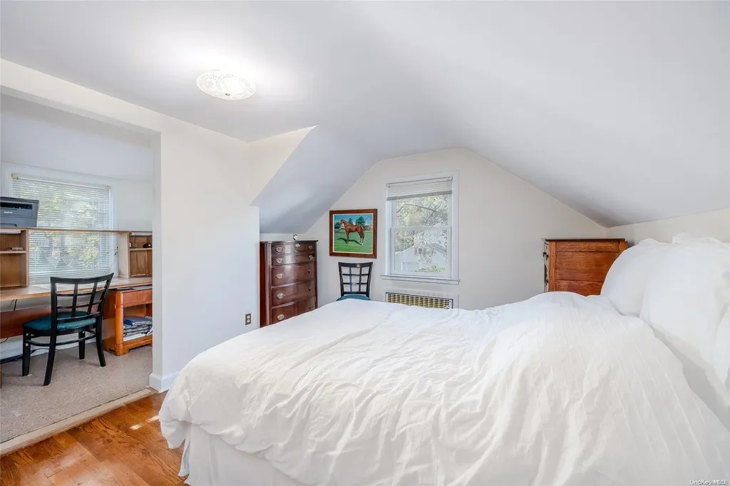 3 Severin Place Huntington NY 11743