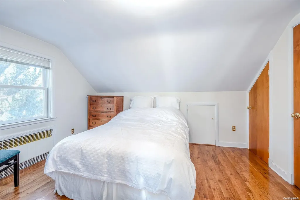 3 Severin Place Huntington NY 11743