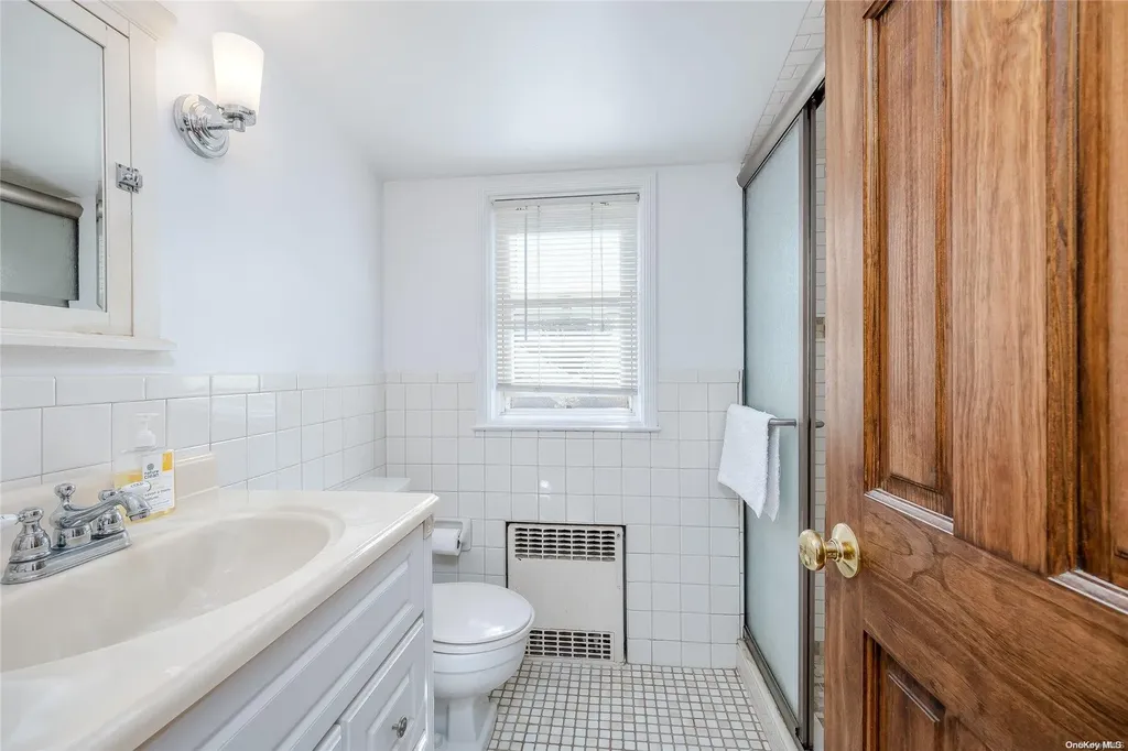 3 Severin Place Huntington NY 11743
