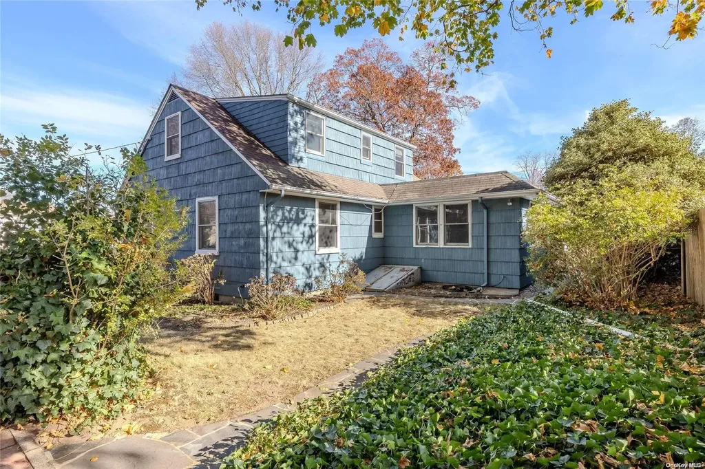 3 Severin Place Huntington NY 11743