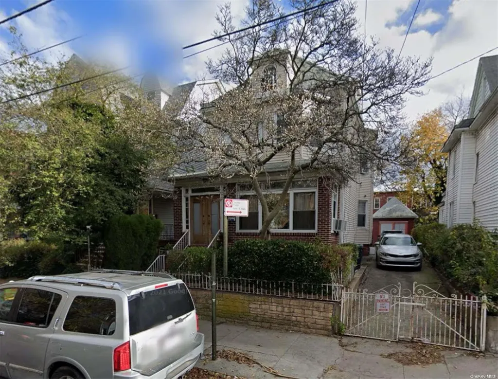 563 E 32nd Street East Flatbush NY 11203