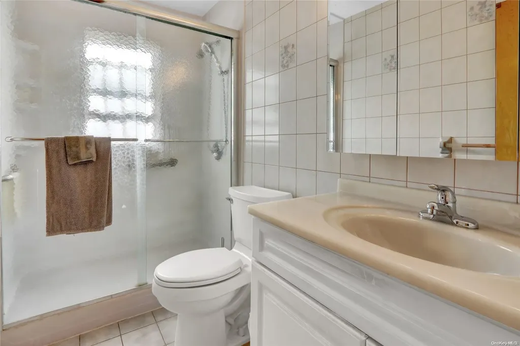 27 Eastern Avenue Brentwood NY 11717
