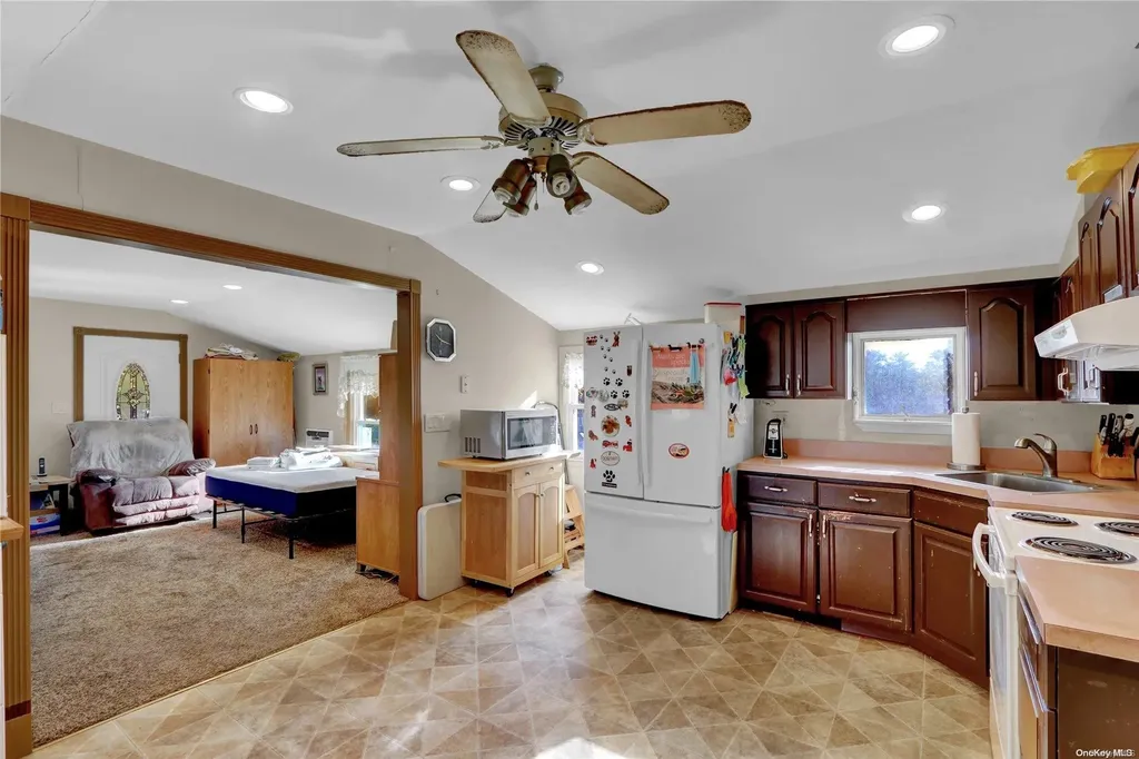 27 Eastern Avenue Brentwood NY 11717