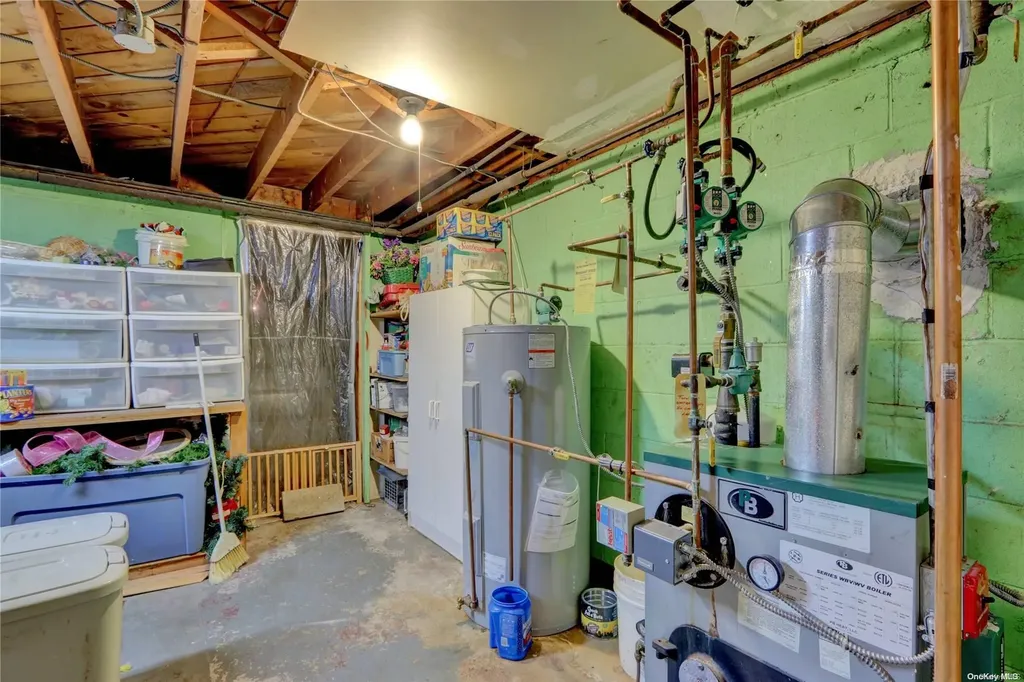 27 Eastern Avenue Brentwood NY 11717