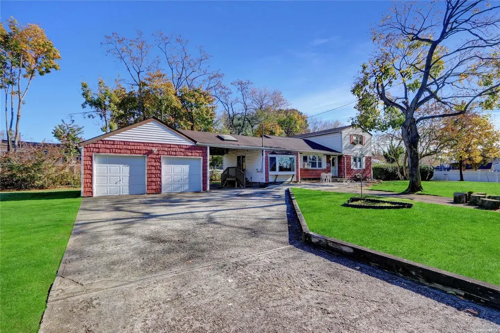 27 Eastern Avenue Brentwood NY 11717
