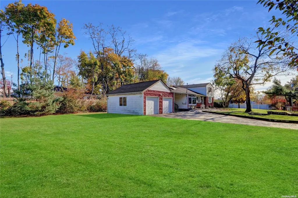 27 Eastern Avenue Brentwood NY 11717