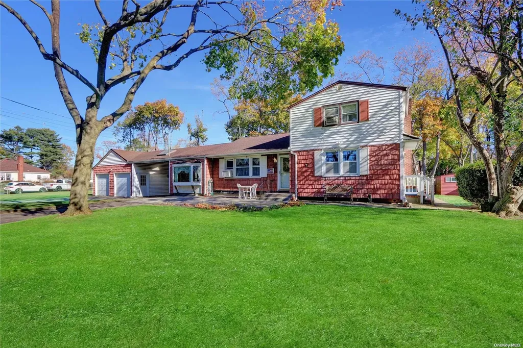 27 Eastern Avenue Brentwood NY 11717