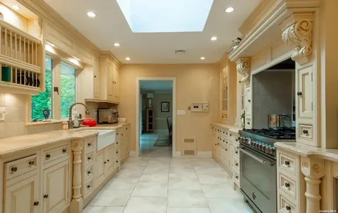 10 Fox Lane Lattingtown NY 11560