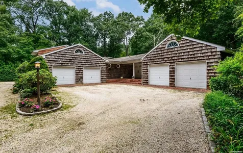 10 Fox Lane Lattingtown NY 11560