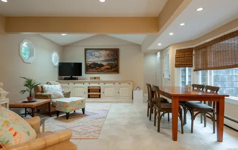 10 Fox Lane Lattingtown NY 11560