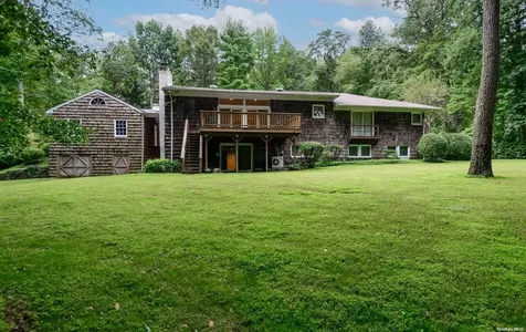 10 Fox Lane Lattingtown NY 11560