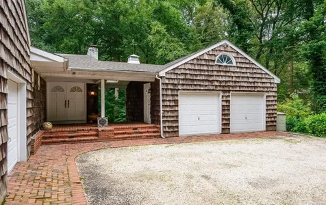 10 Fox Lane Lattingtown NY 11560