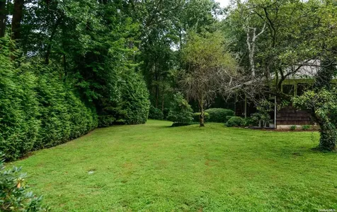 10 Fox Lane Lattingtown NY 11560