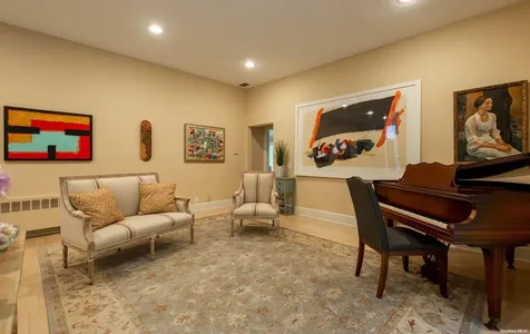 10 Fox Lane Lattingtown NY 11560