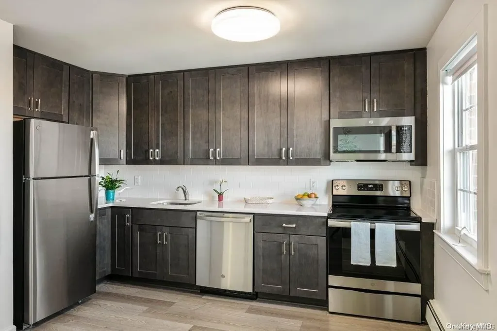 64 Muncie Road West Babylon NY 11704