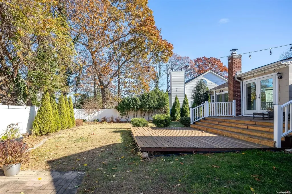 35 Ranch Drive Shirley NY 11967