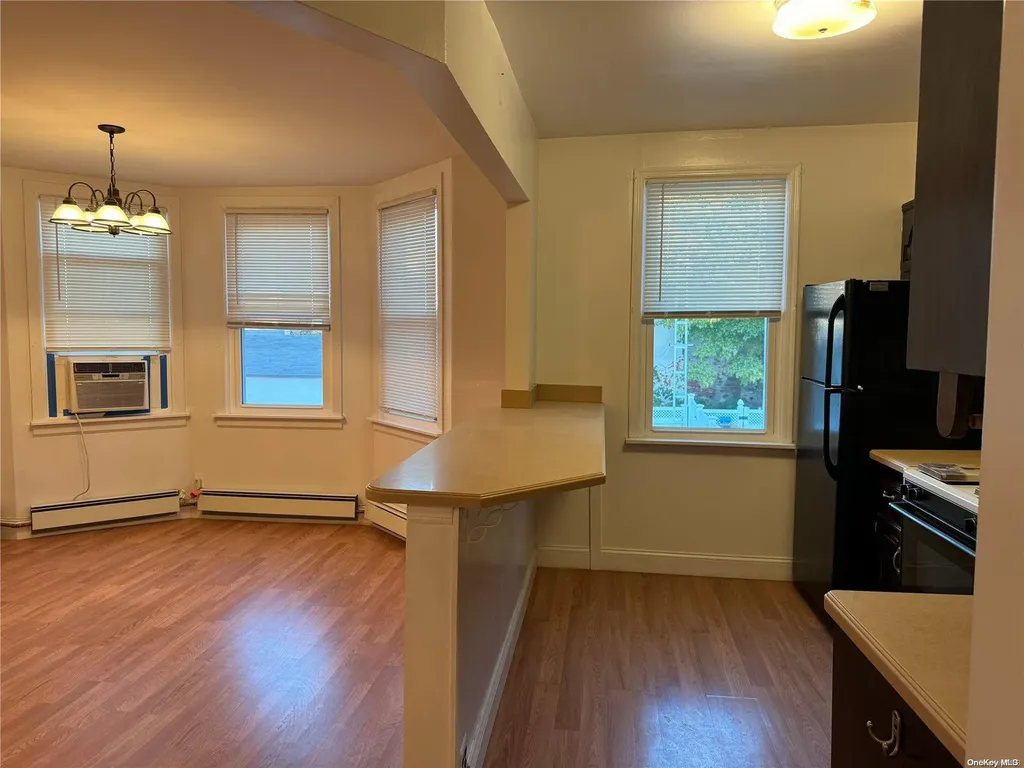 58-31 60th Lane Maspeth NY 11378