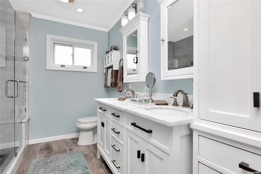 193 Villa Avenue Deer Park NY 11729