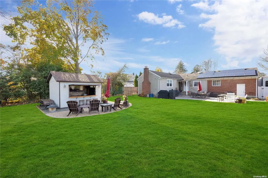 193 Villa Avenue Deer Park NY 11729
