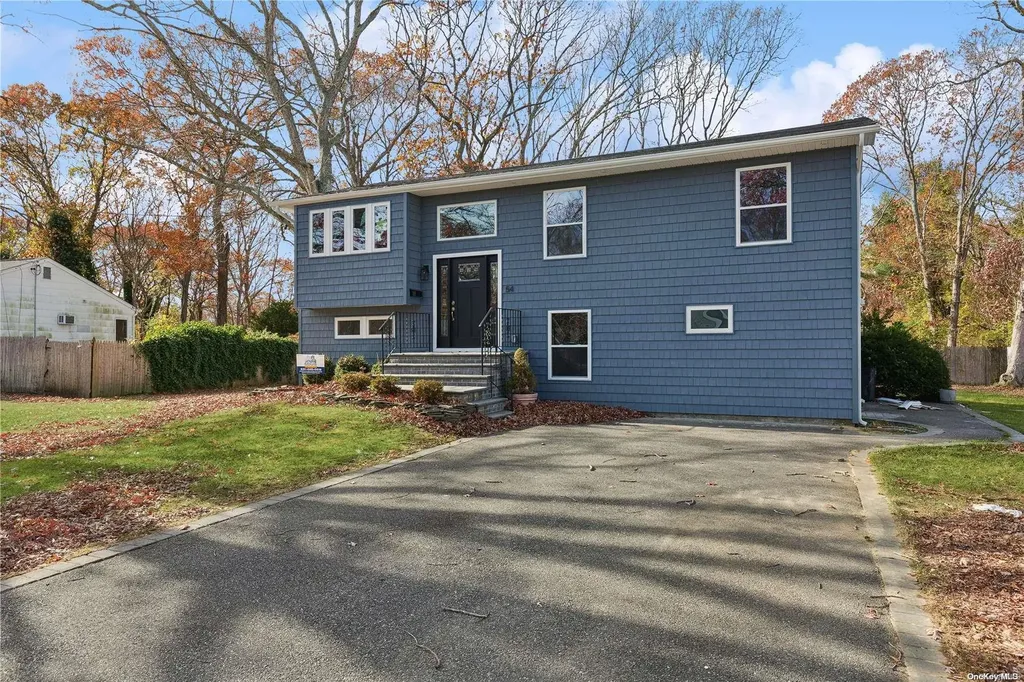 54 Stephen Road Bayport NY 11705