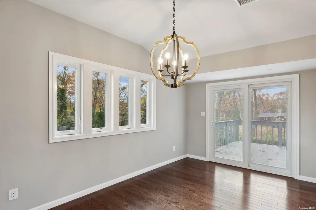 54 Stephen Road Bayport NY 11705