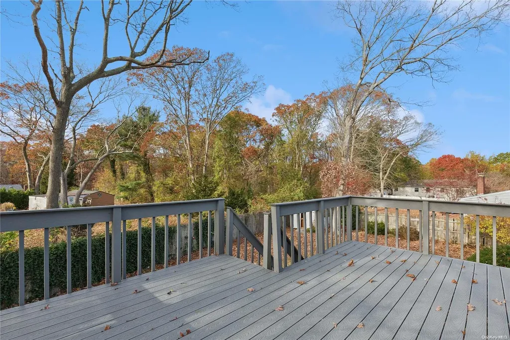 54 Stephen Road Bayport NY 11705