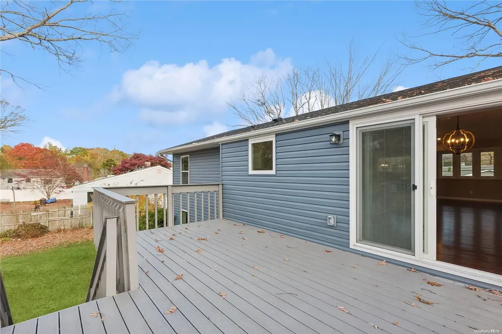54 Stephen Road Bayport NY 11705