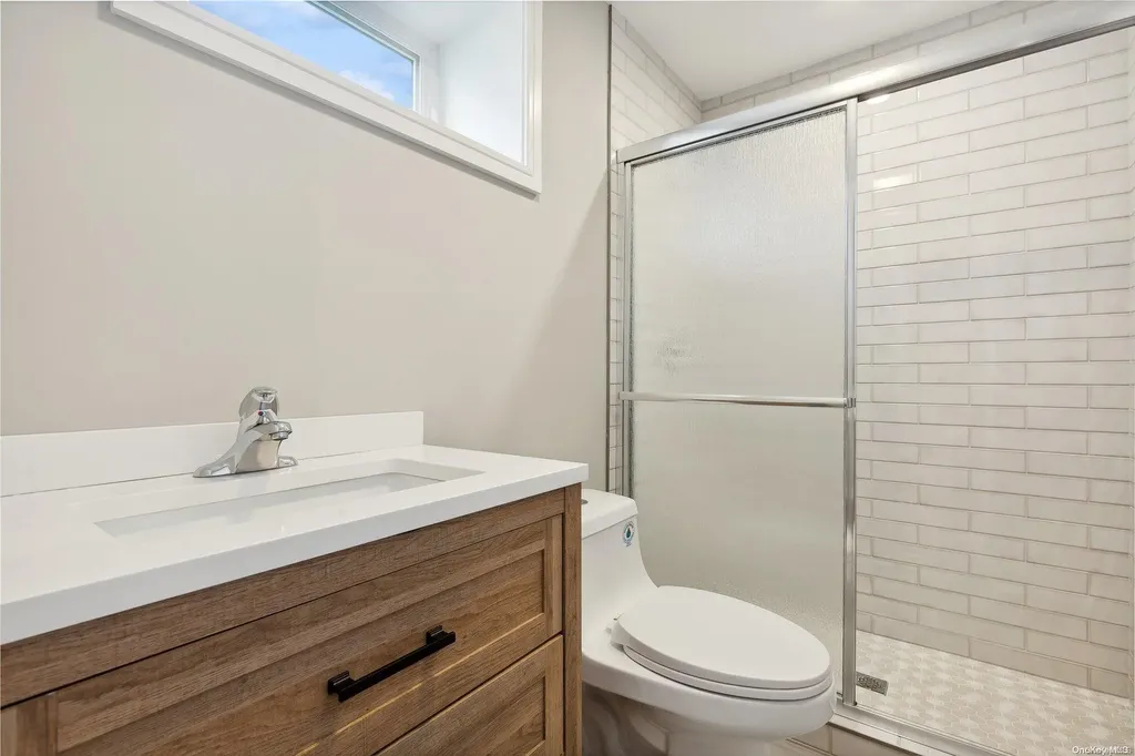 54 Stephen Road Bayport NY 11705