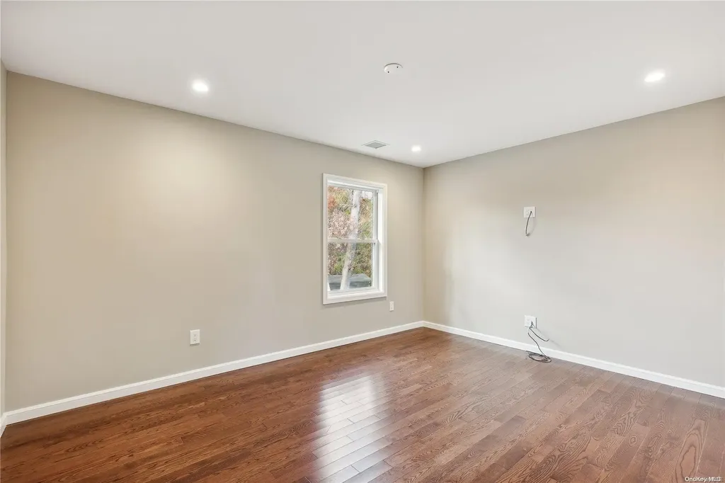 54 Stephen Road Bayport NY 11705