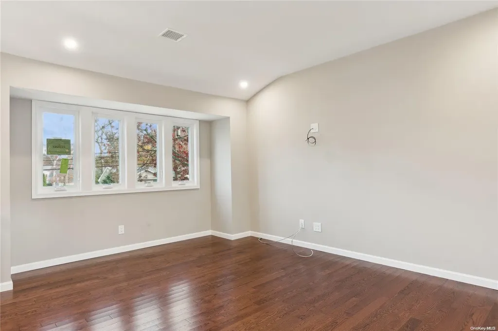 54 Stephen Road Bayport NY 11705