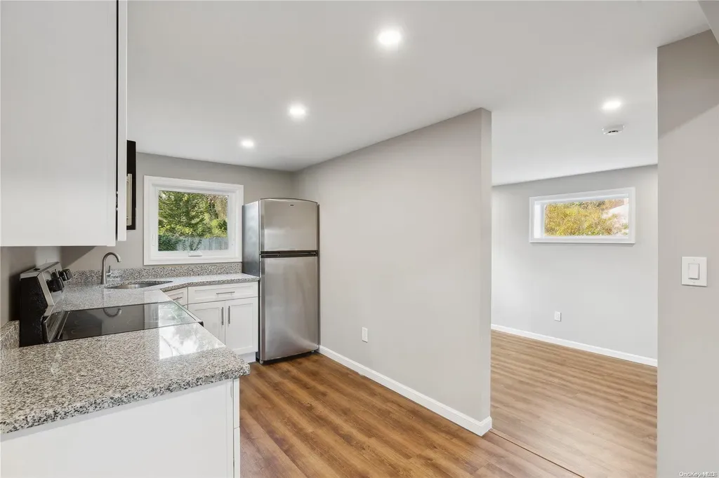 54 Stephen Road Bayport NY 11705