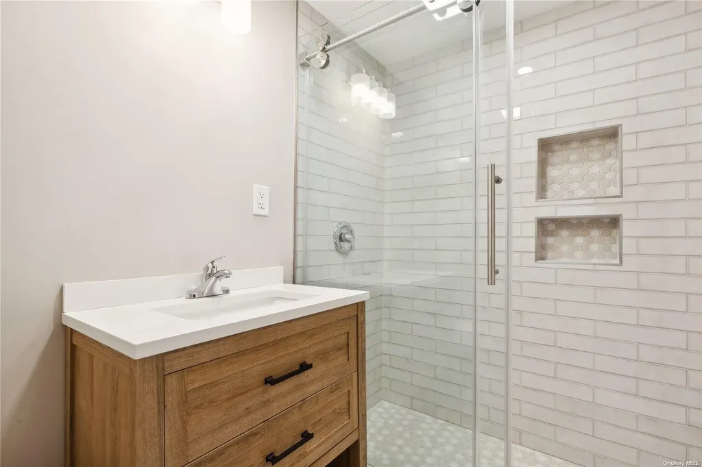 54 Stephen Road Bayport NY 11705