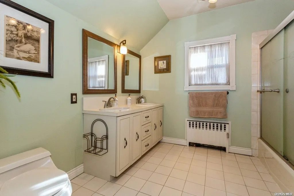 105 Gilmore Boulevard Floral Park NY 11001